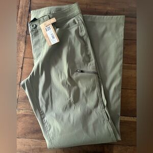Eddie Bauer Rainier cargo pants size 8 new